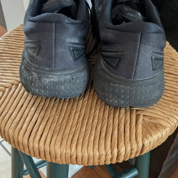 Brooks Black Running Shoes - Picture 5 of 10